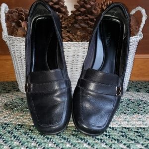 Liz Baker womans leather dress shoe